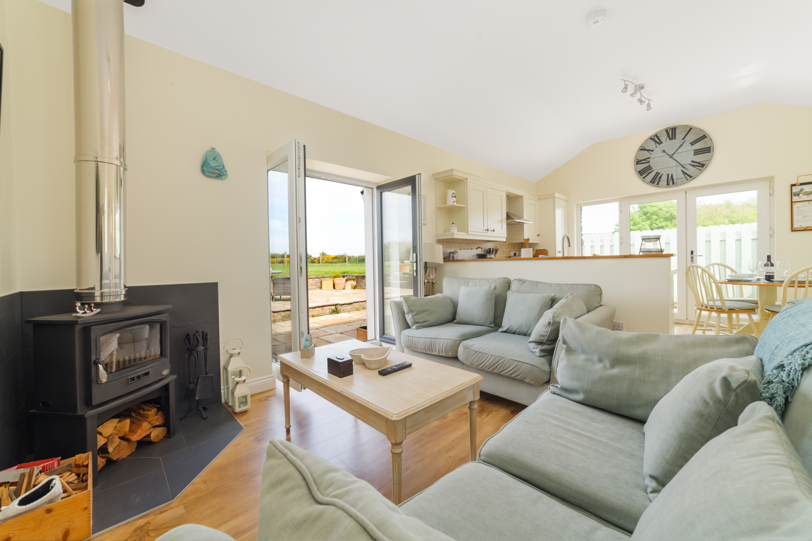 Cosy self-catering accommodation Isle of Man Puffin Cottage