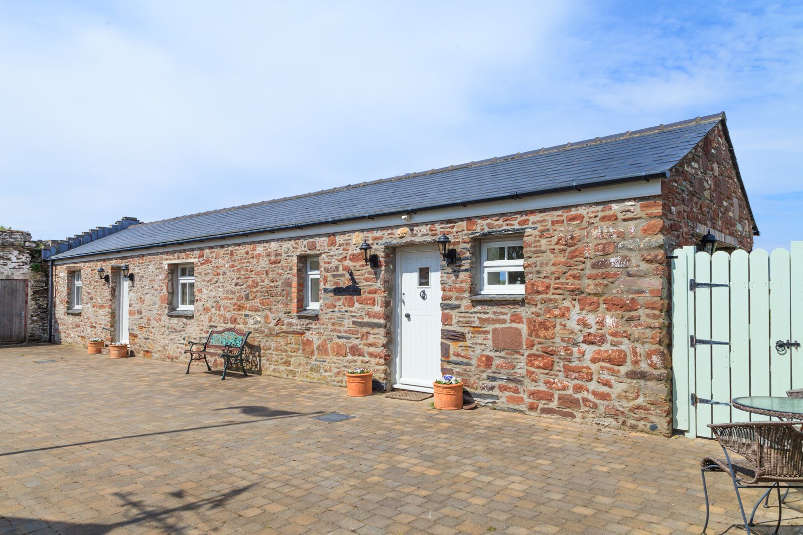 Cosy self-catering accommodation Isle of Man Puffin Cottage