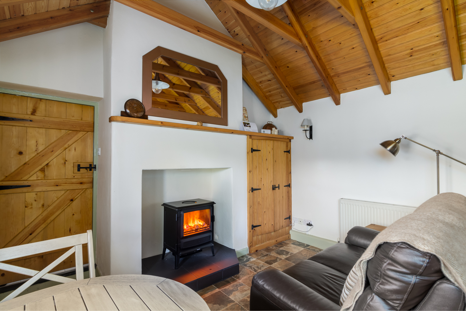 Cosy self-catering accommodation Isle of Man Yn Thie Thooit