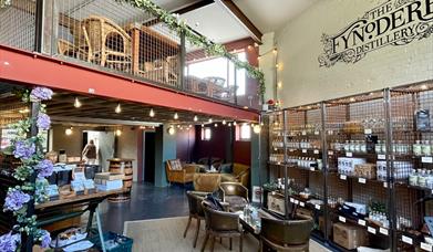 The Fyn Bar & Shop, The Fynoderee Distillery