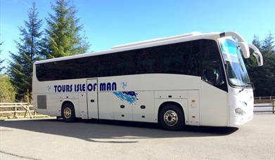 Opul Coaches