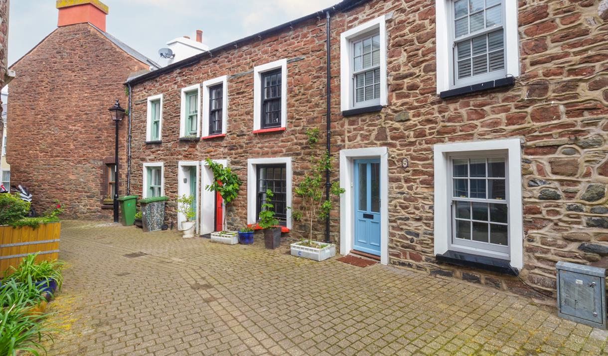 5 Charles Street